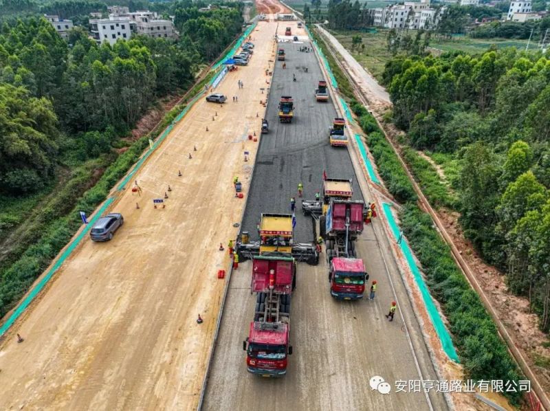 【省重 點項目】3D技術“打印”高速公路，南三島大橋項目進入路面工程施工階段